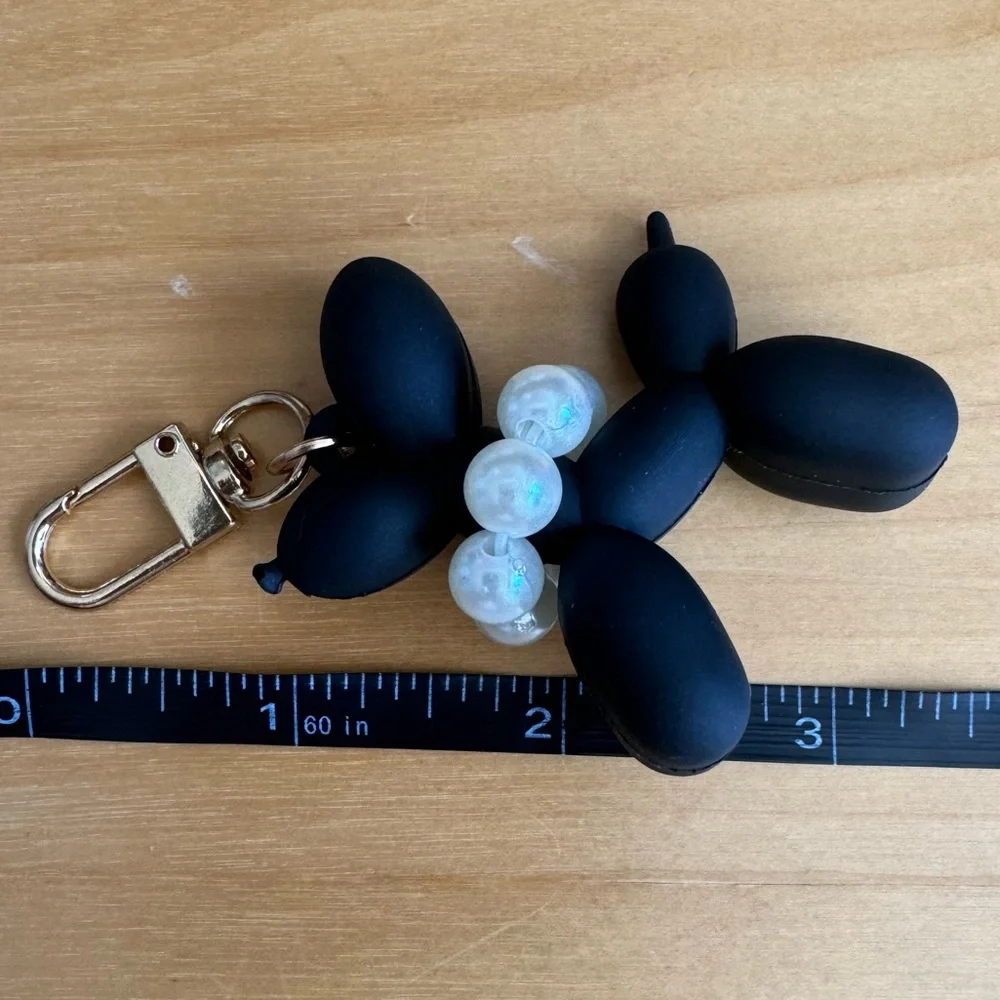 BAG CHARM Black Cartoon Balloon Puppy With Pearl Necklace - Picture 6 of 6